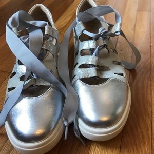 Vaneli Sport Silver Lace Up Shoes